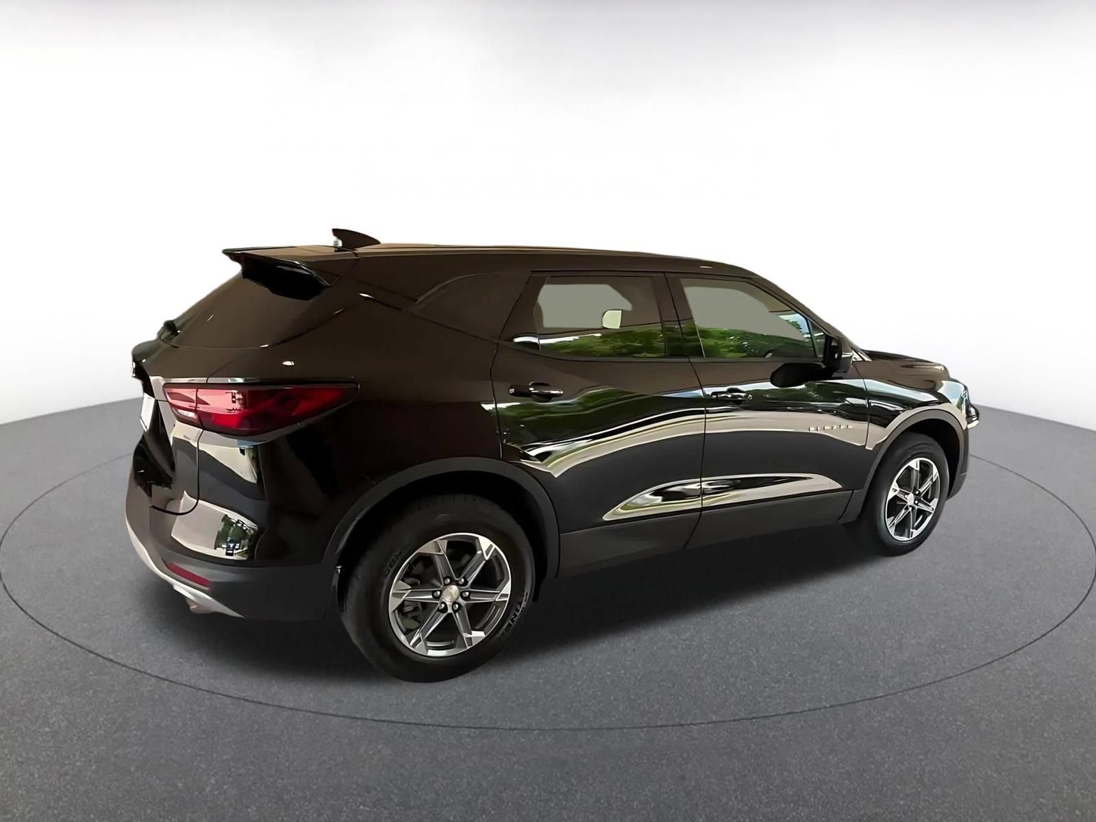 Thumbnail: 2026 Chevrolet Blazer - 14