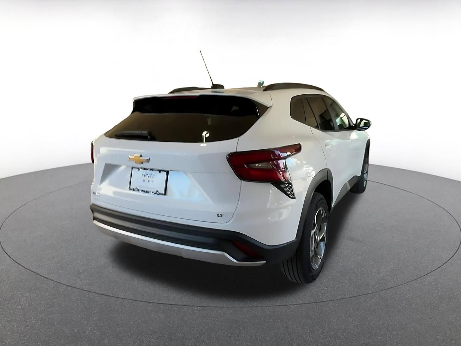 Thumbnail: 2025 Chevrolet Trax - 14