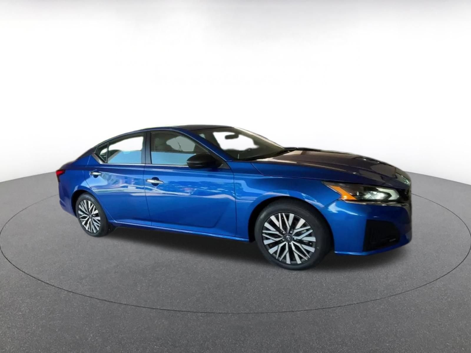 Thumbnail: 2025 Nissan Altima - 2