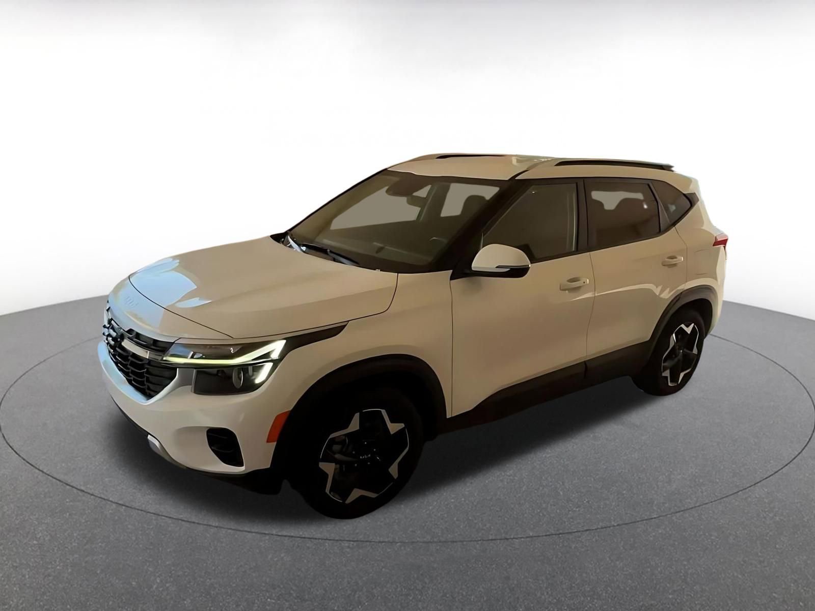 Thumbnail: 2025 Kia Seltos - 8