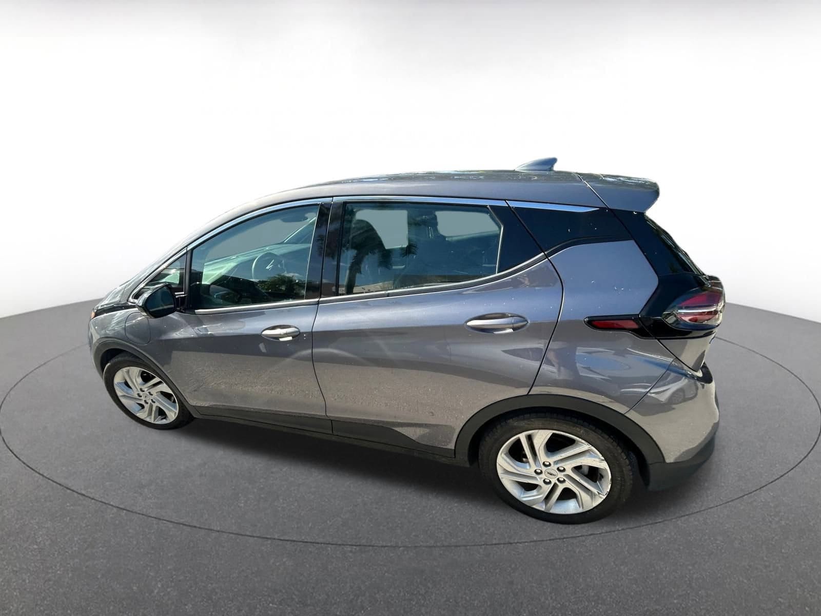 Thumbnail: 2023 Chevrolet Bolt EV - 6