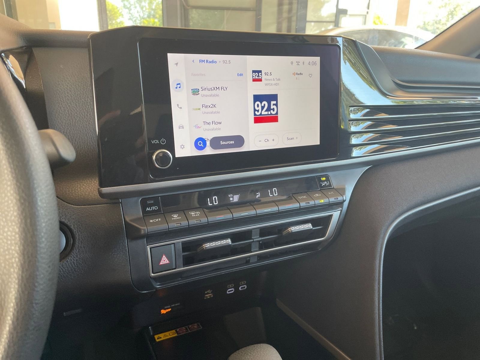 Thumbnail: 2025 Toyota Camry - 18