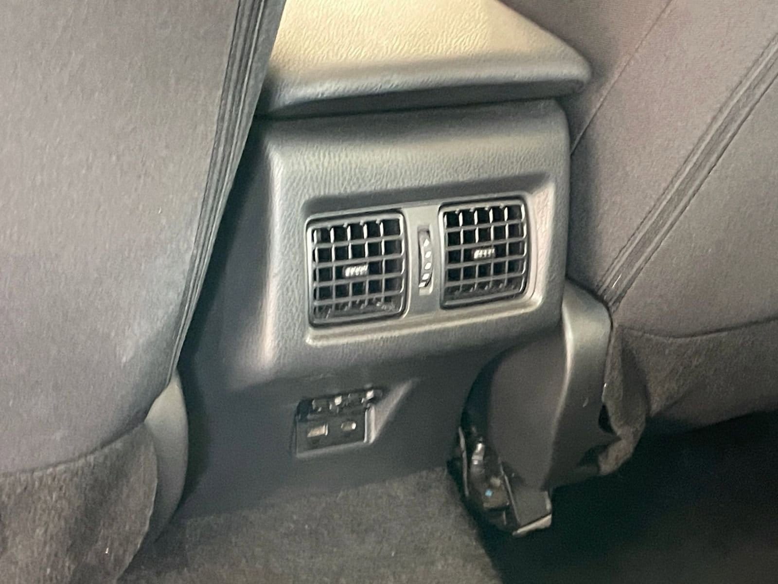 Thumbnail: 2025 Toyota Camry - 23