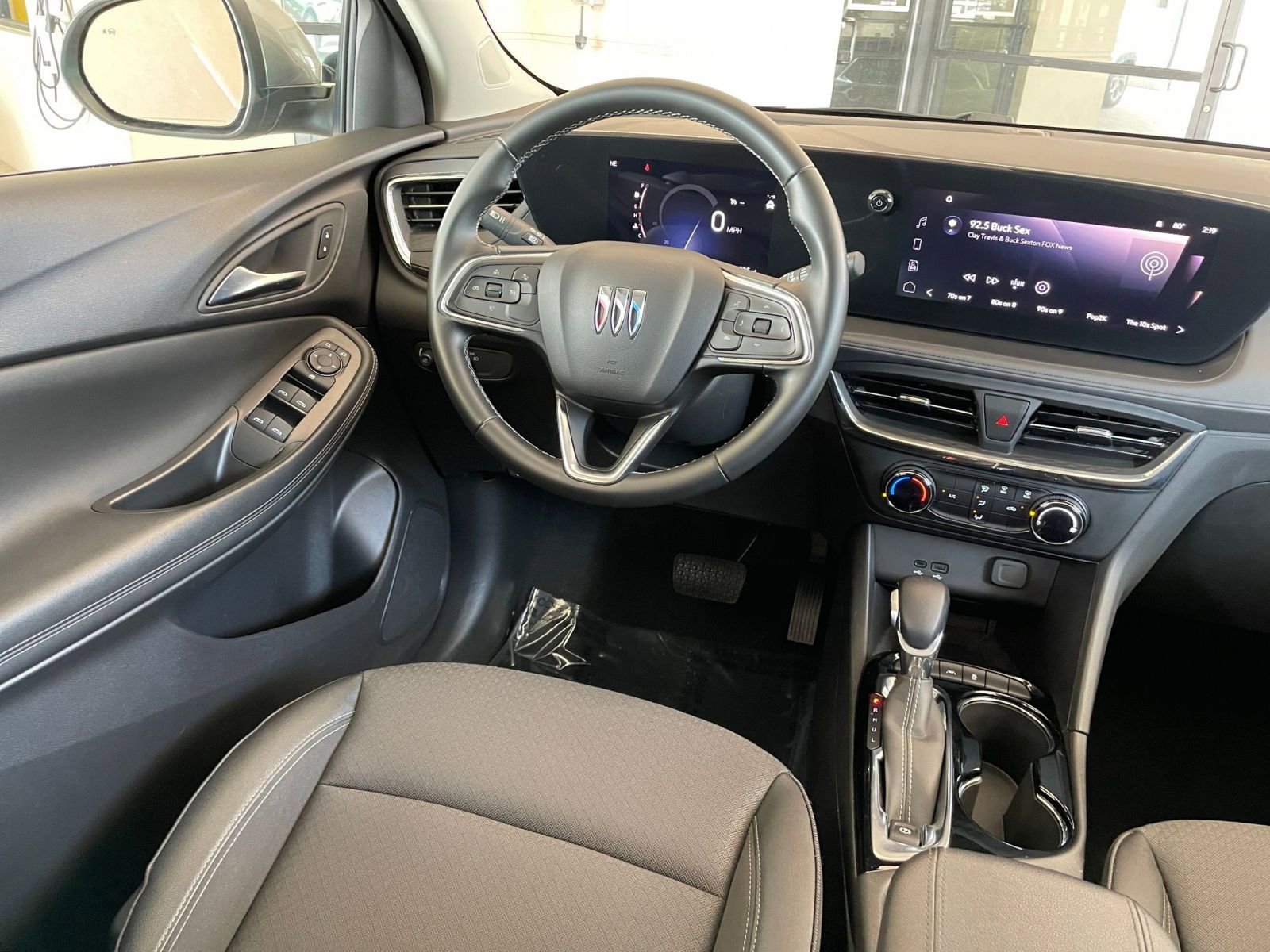 Thumbnail: 2025 Buick Encore GX - 33