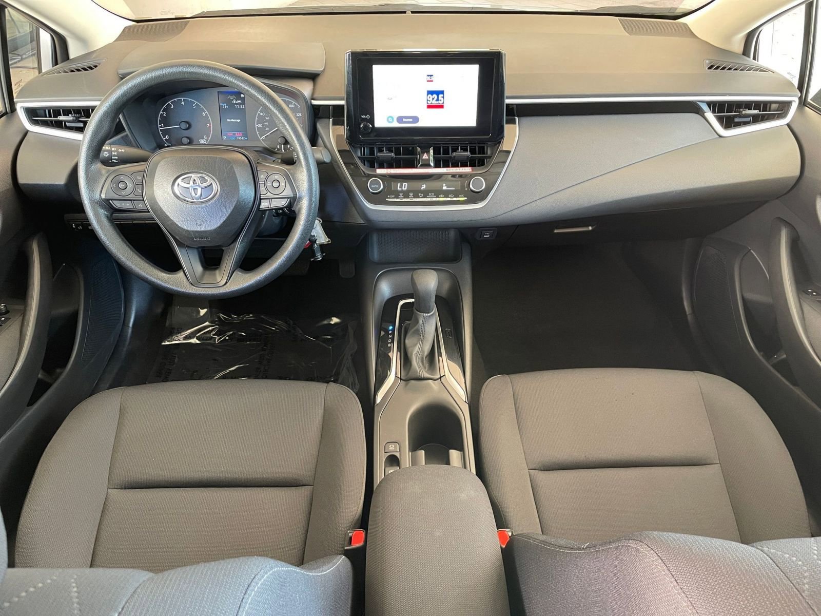 Thumbnail: 2025 Toyota Corolla - 32