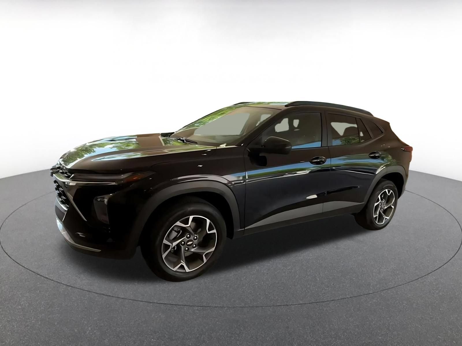Thumbnail: 2025 Chevrolet Trax - 7