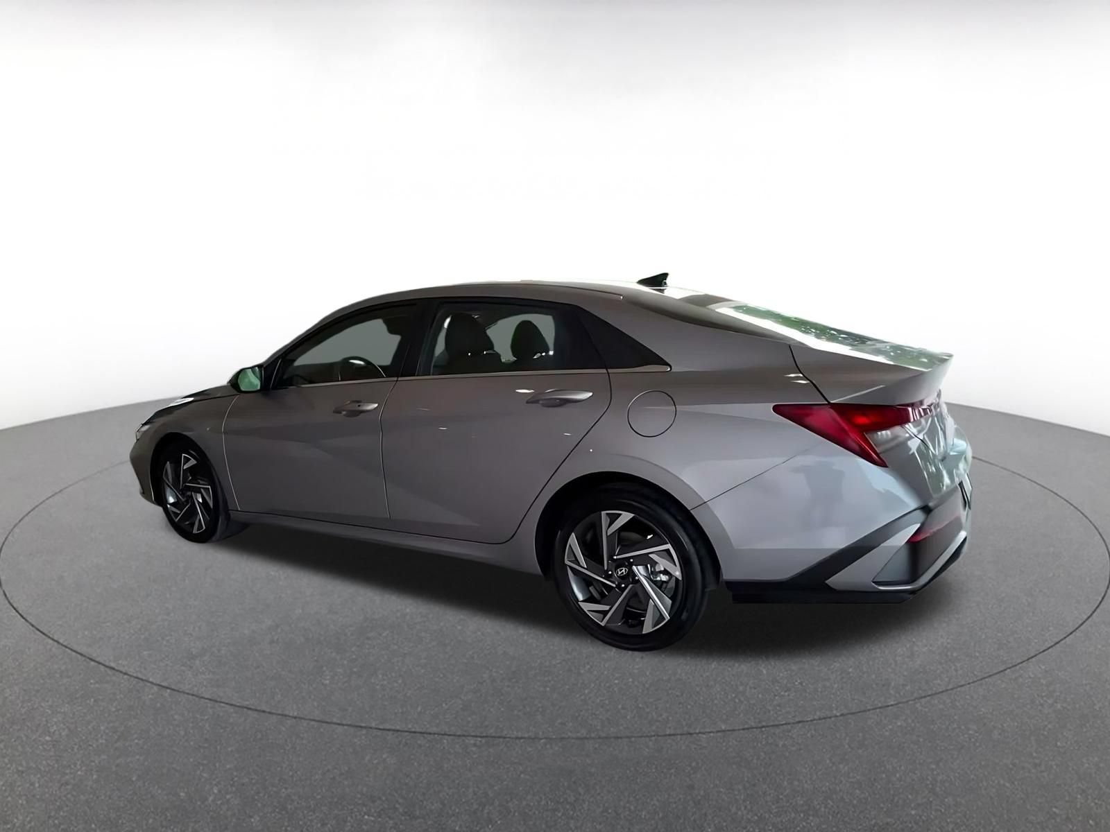 Thumbnail: 2025 Hyundai Elantra - 8