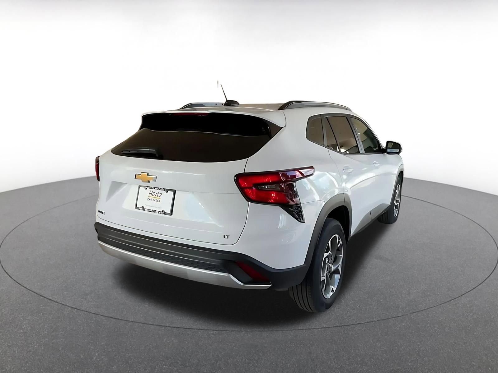 Thumbnail: 2025 Chevrolet Trax - 14