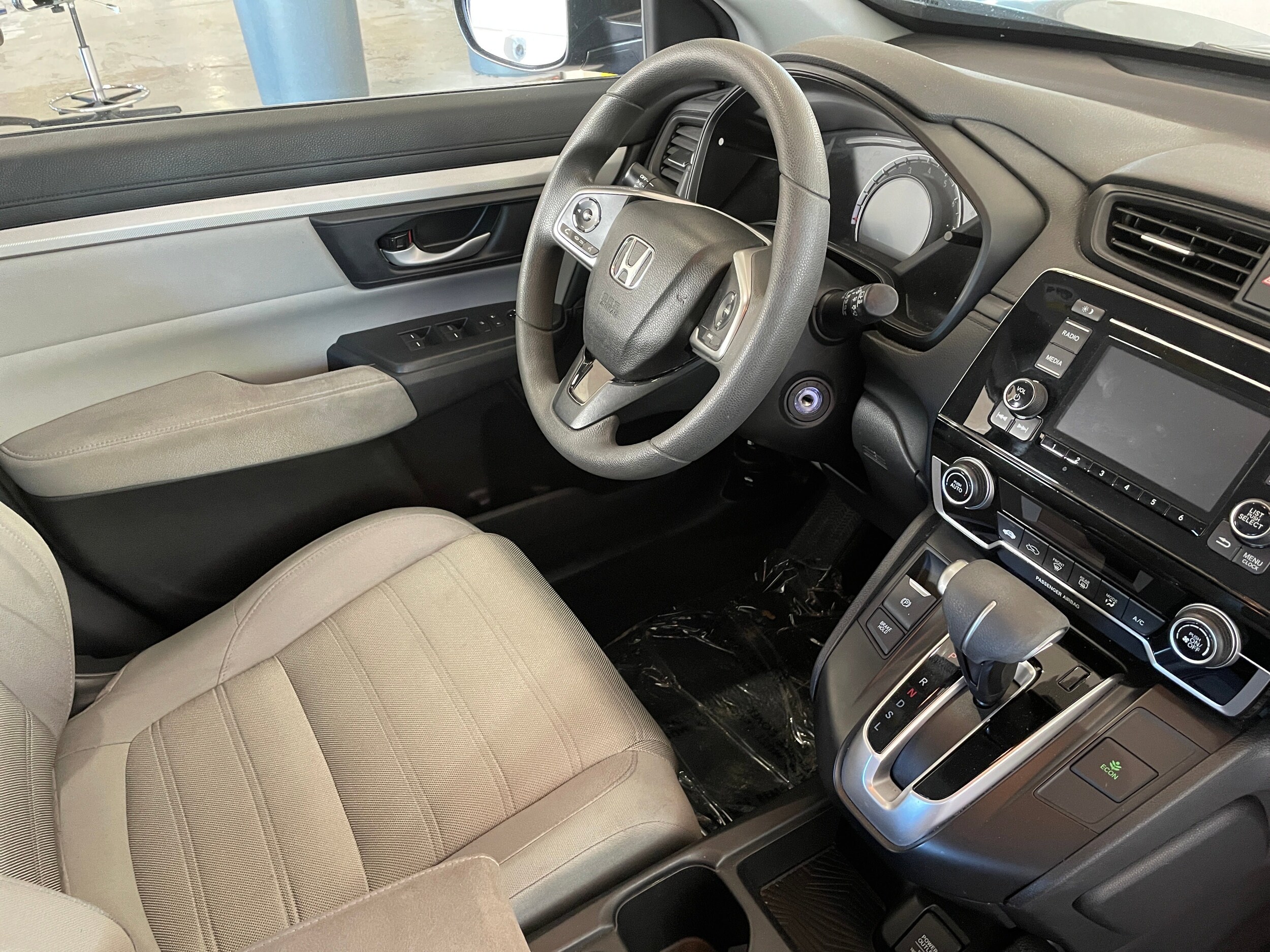 2017 Honda CR-V LX 23