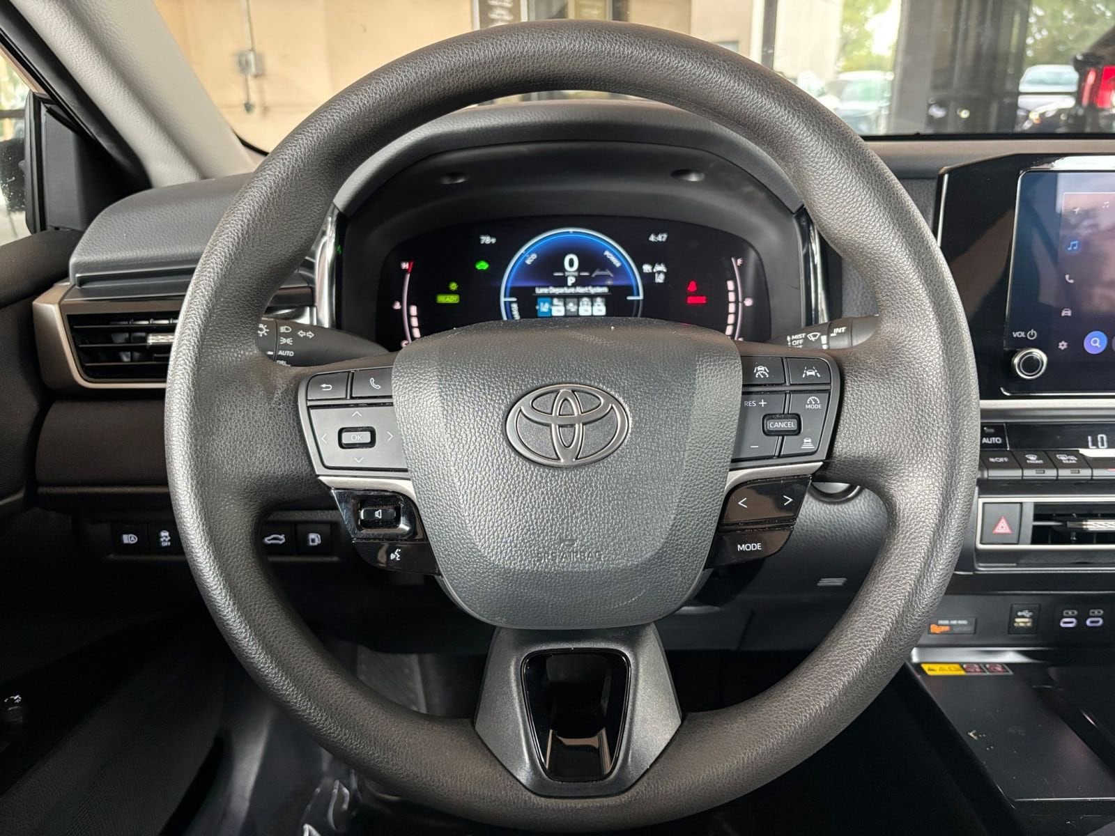 Thumbnail: 2025 Toyota Camry - 27