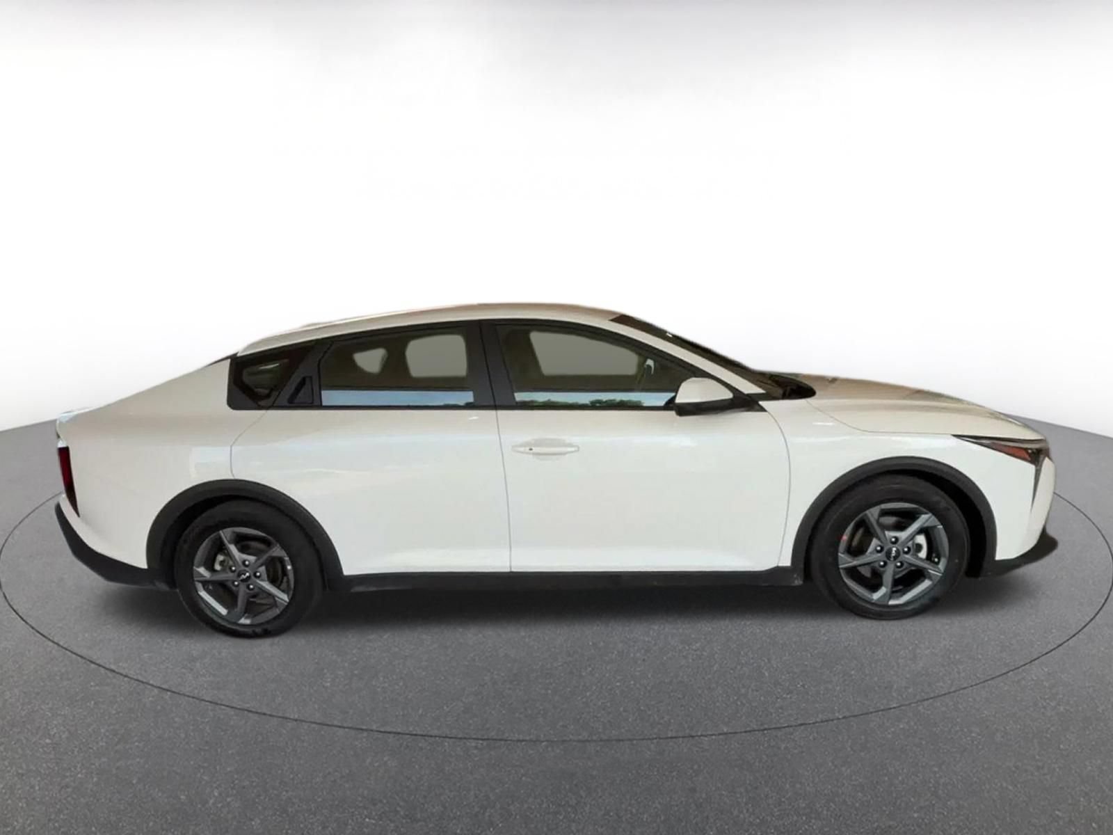 Thumbnail: 2025 Kia K4 - 15