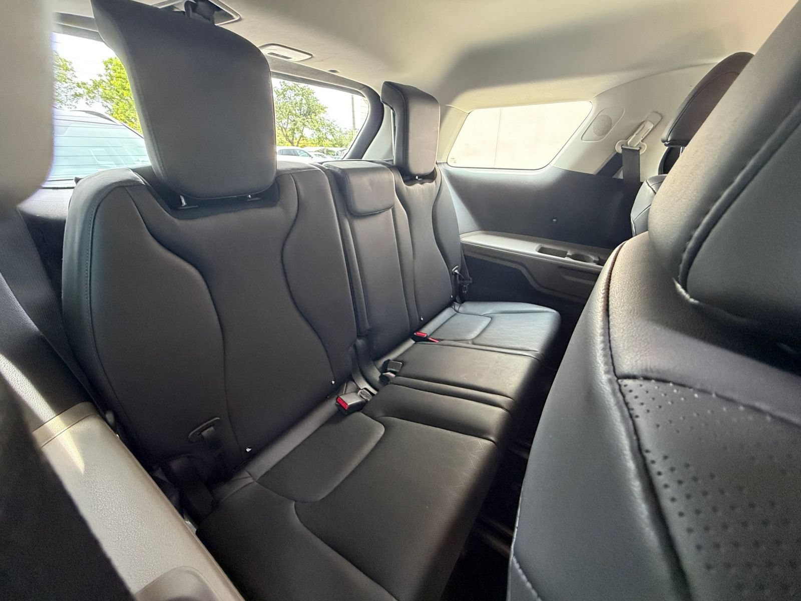 Thumbnail: 2026 Kia Carnival - 25