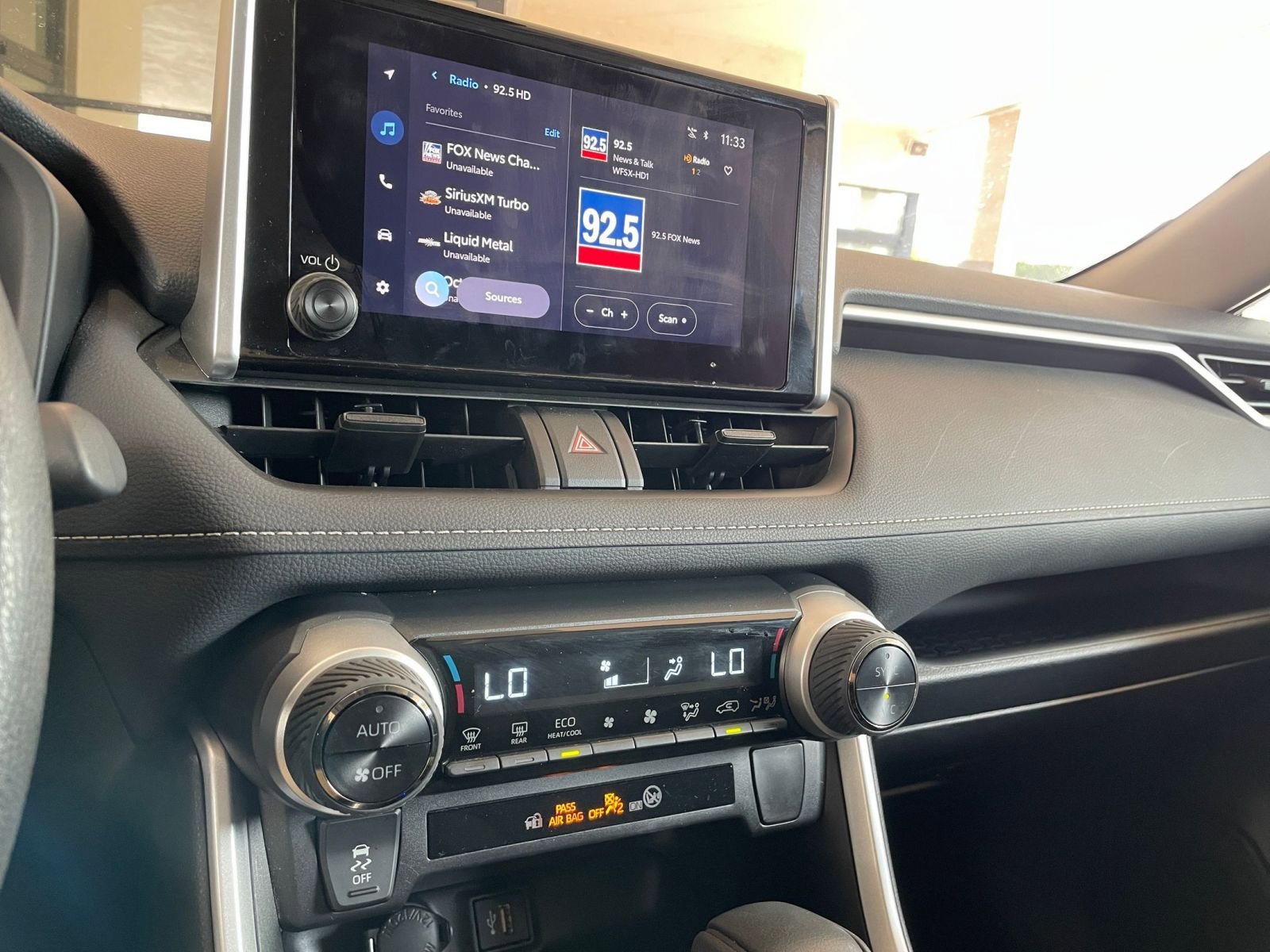 Thumbnail: 2025 Toyota RAV4 - 18