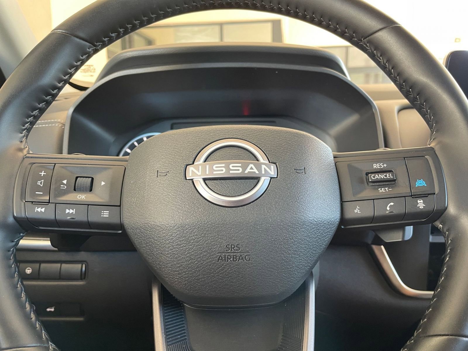 Thumbnail: 2025 Nissan Rogue - 30