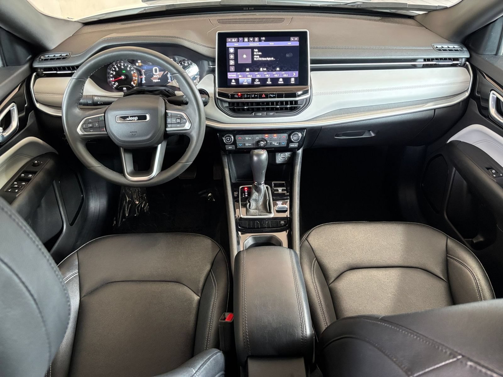 Thumbnail: 2025 Jeep Compass - 33