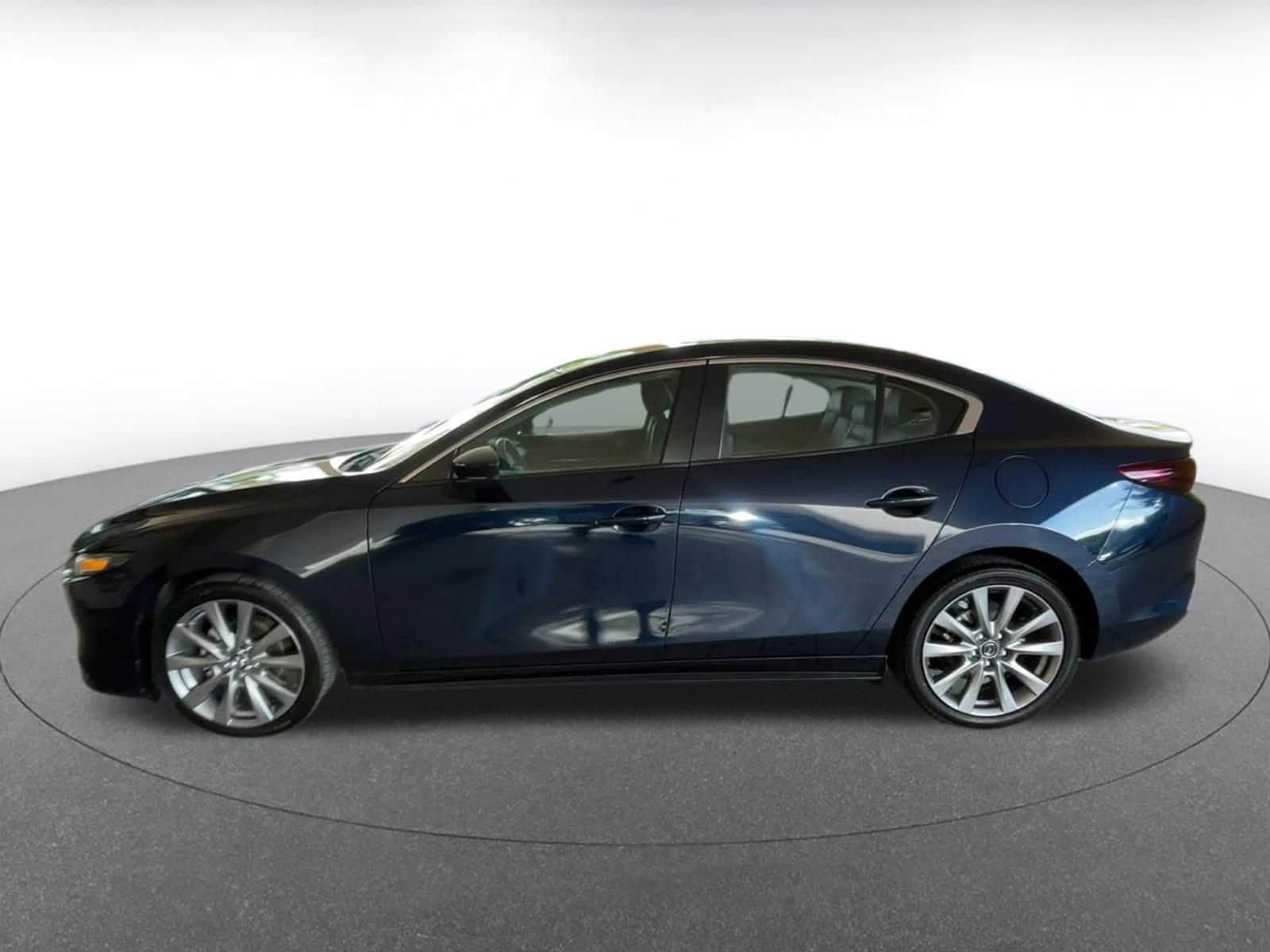 Thumbnail: 2025 Mazda Mazda3 - 9