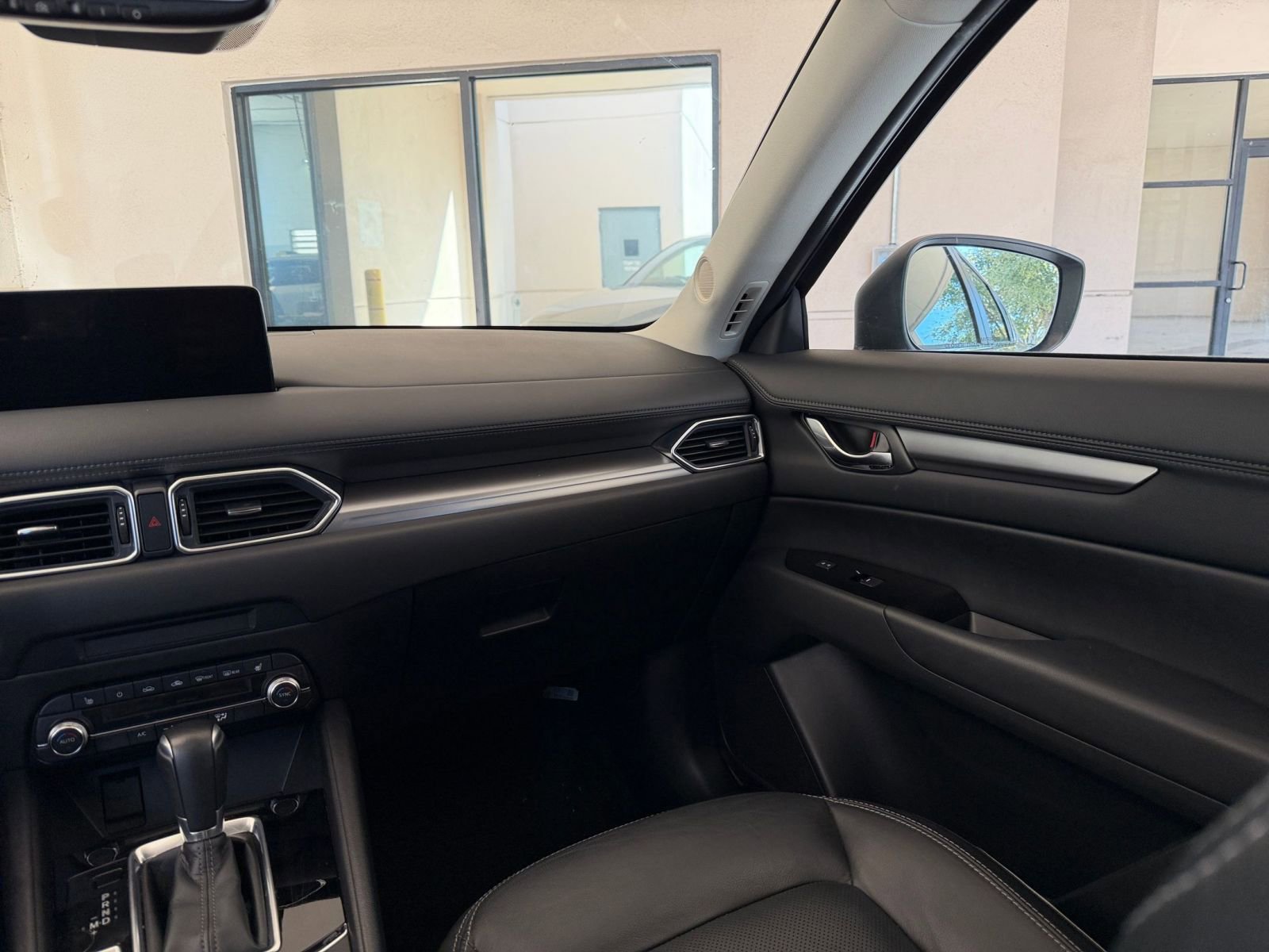 Thumbnail: 2025 Mazda CX-5 - 32