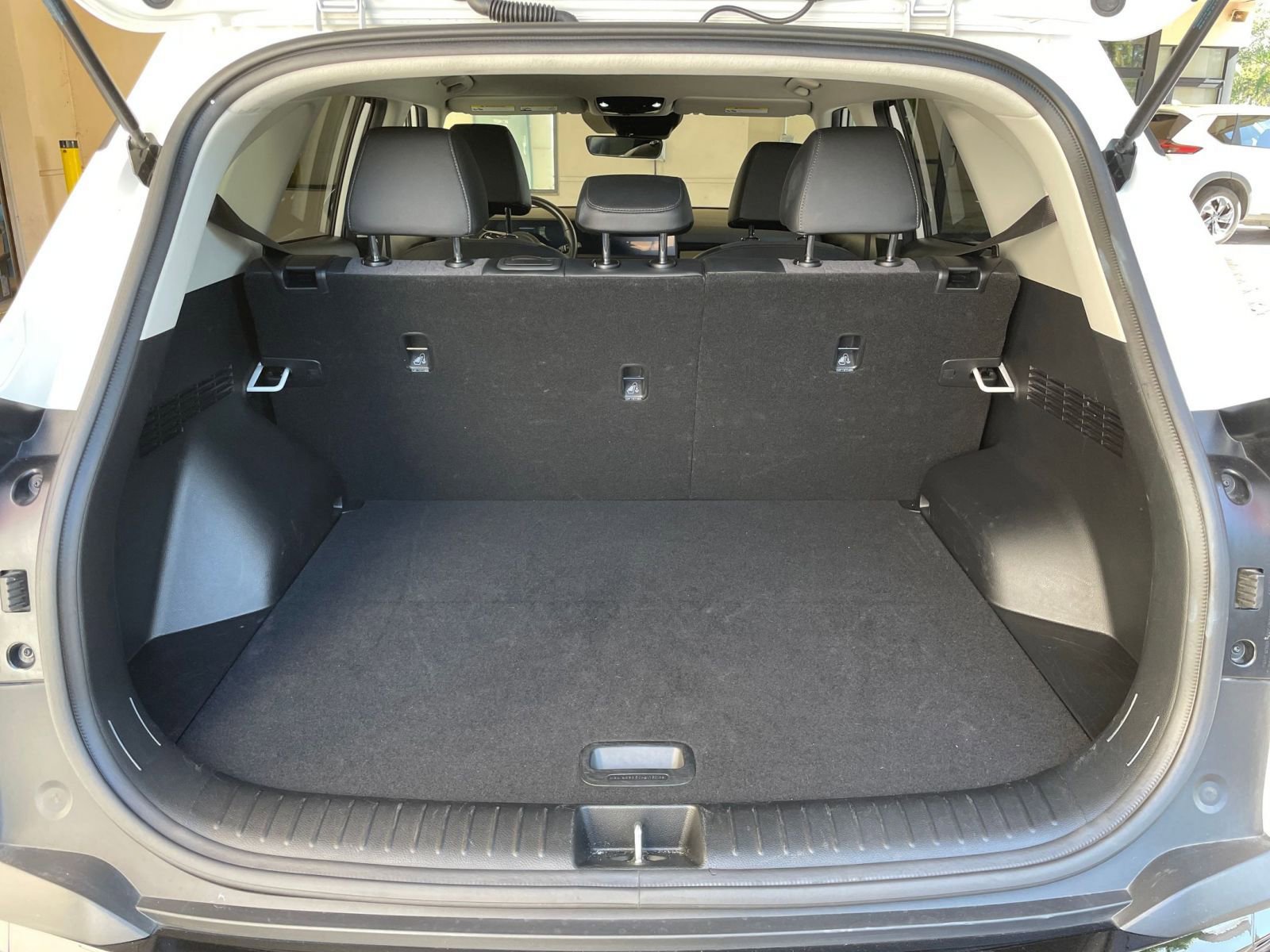 Thumbnail: 2025 Kia Seltos - 32