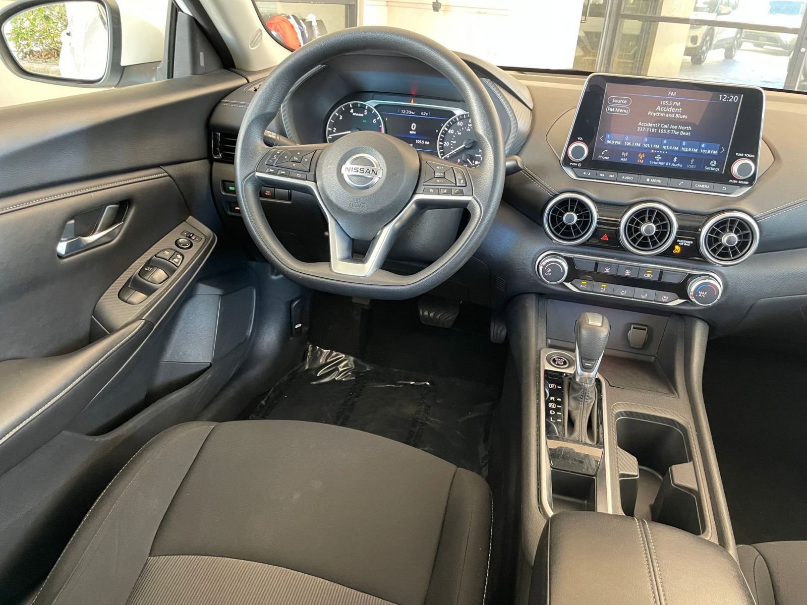 Thumbnail: 2023 Nissan Sentra - 33