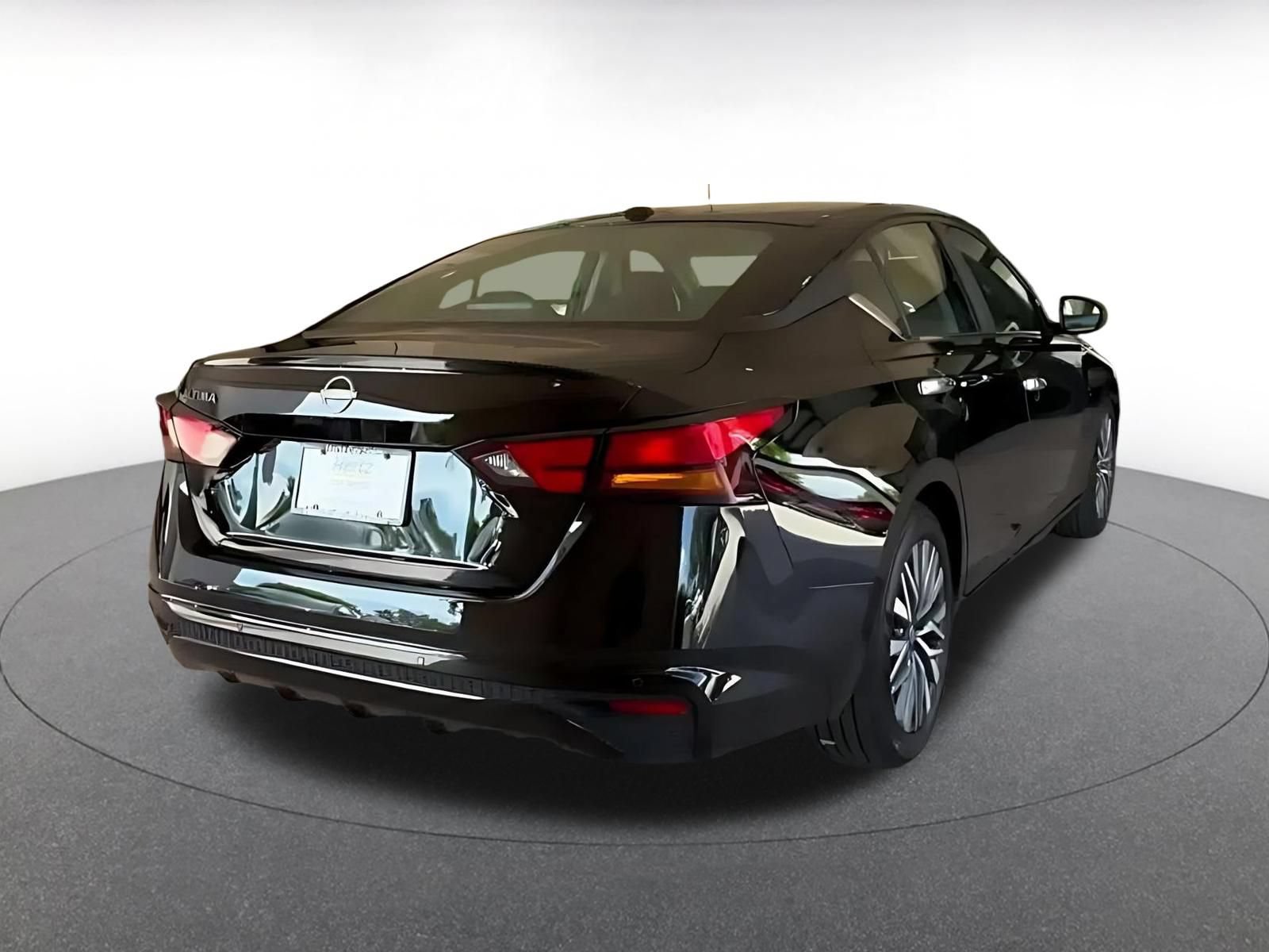 Thumbnail: 2025 Nissan Altima - 12