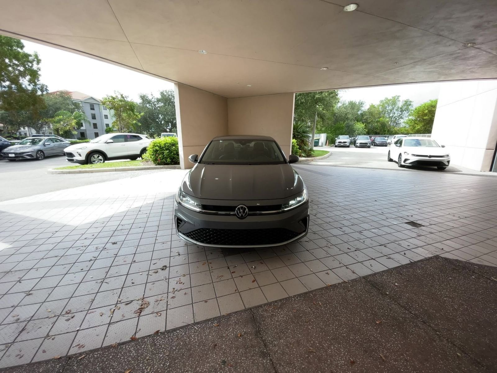 Thumbnail: 2025 Volkswagen Jetta - 16