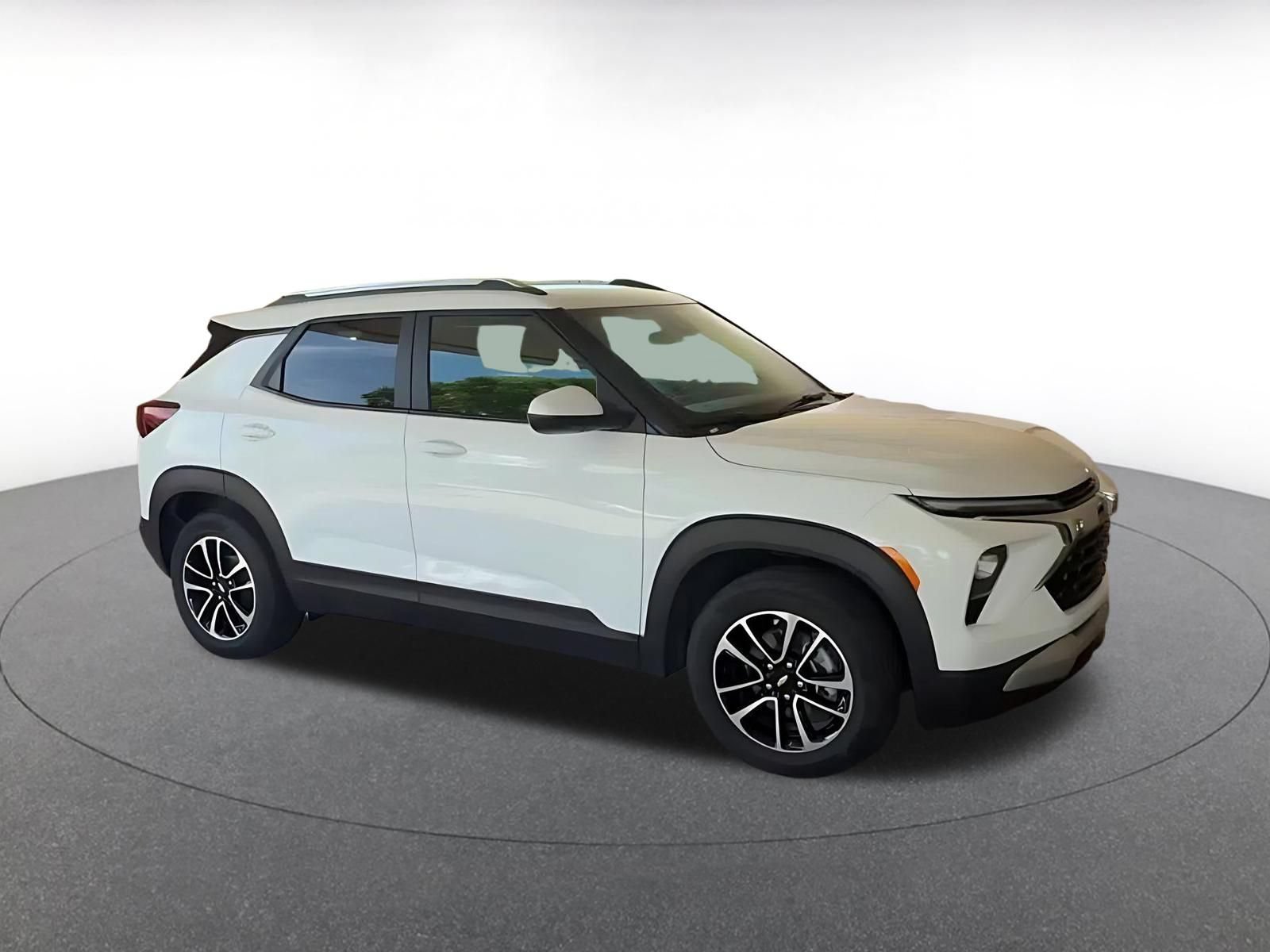 Thumbnail: 2025 Chevrolet TrailBlazer - 2