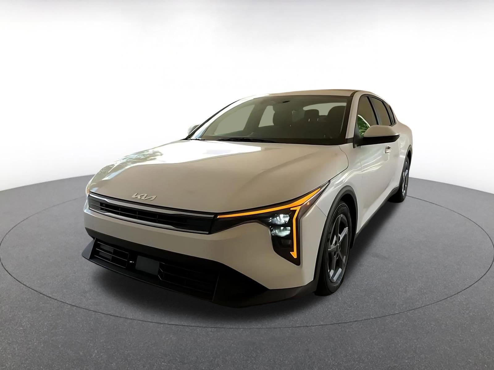 Thumbnail: 2025 Kia K4 - 4