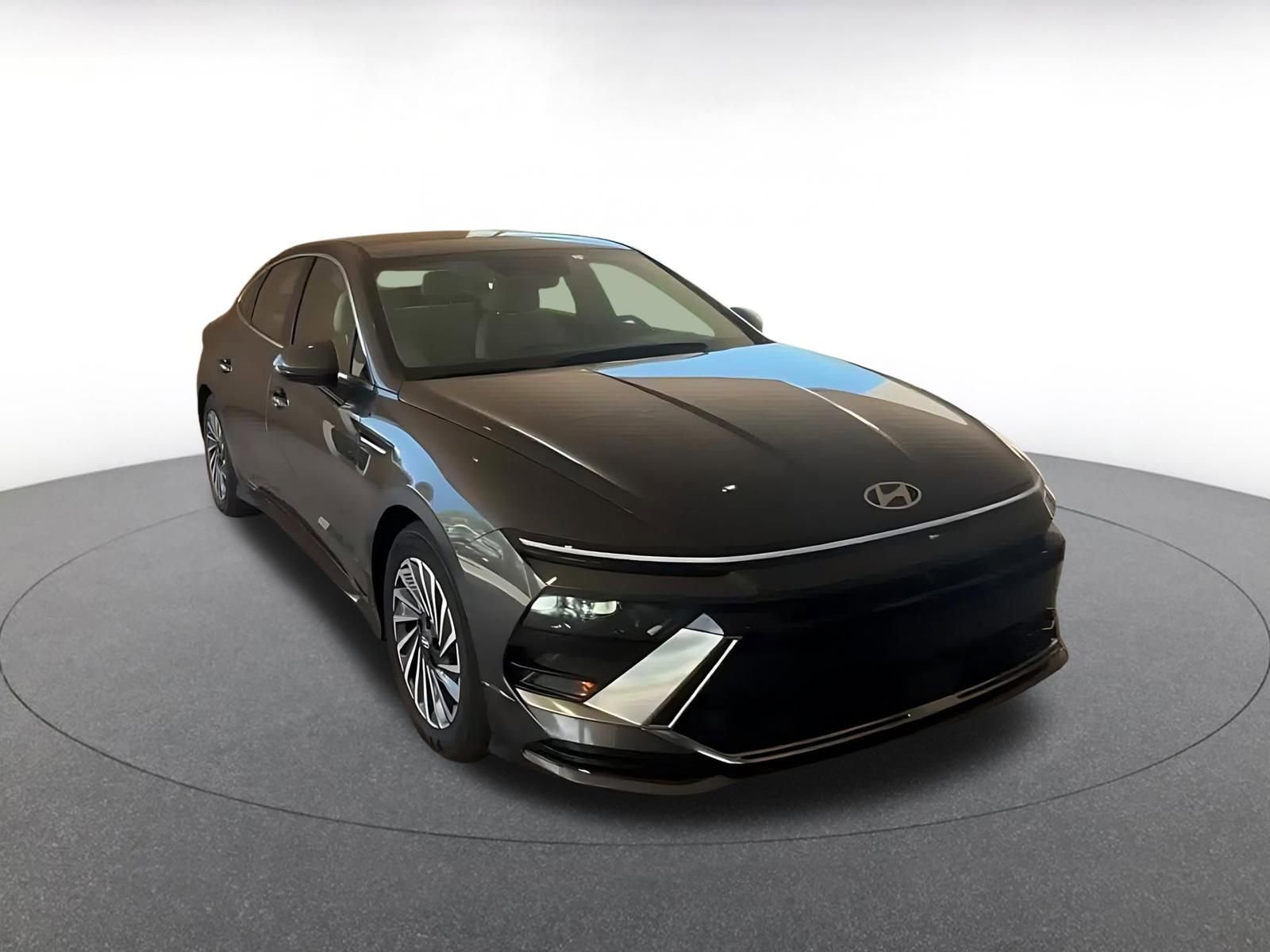 Thumbnail: 2025 Hyundai Sonata - 3