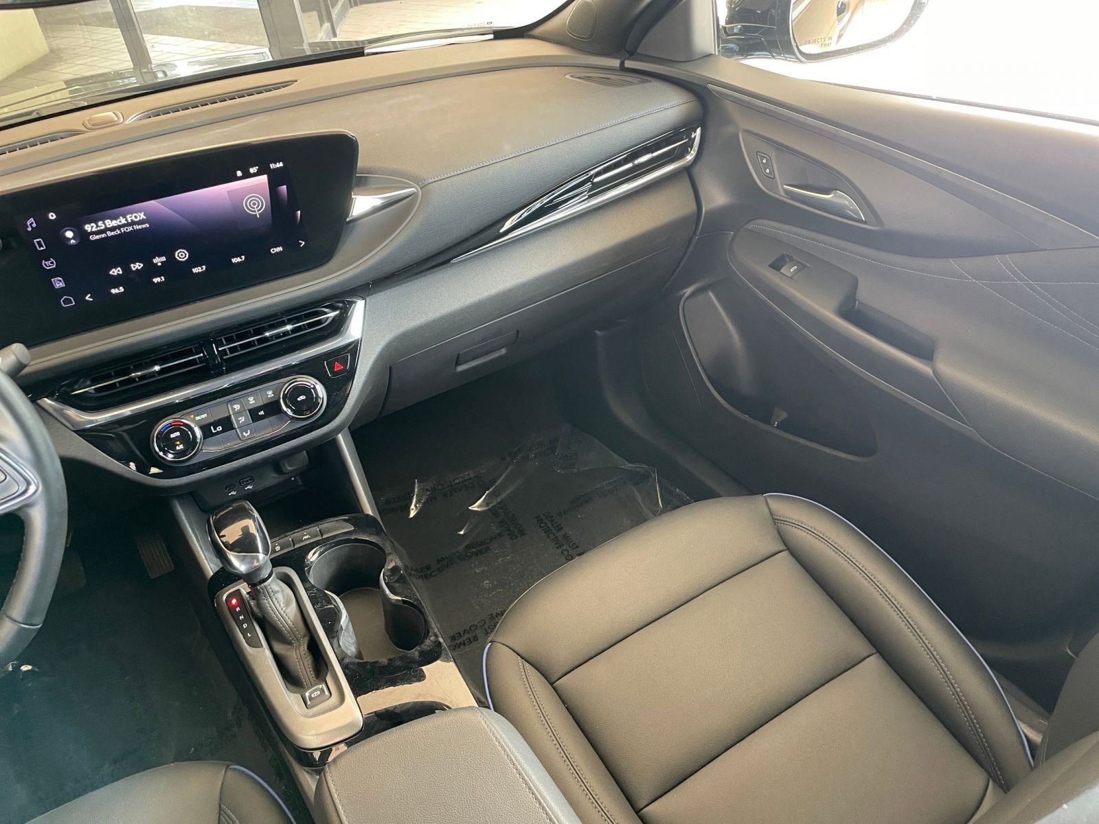 Thumbnail: 2025 Buick Envista - 33