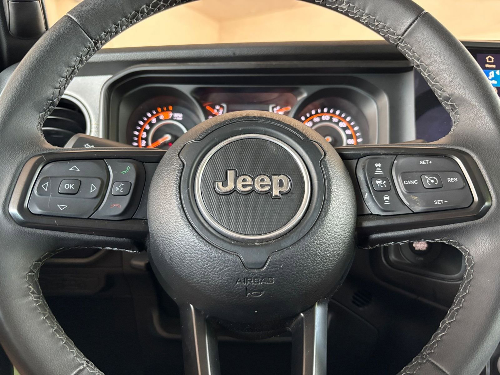 Thumbnail: 2025 Jeep Wrangler - 25