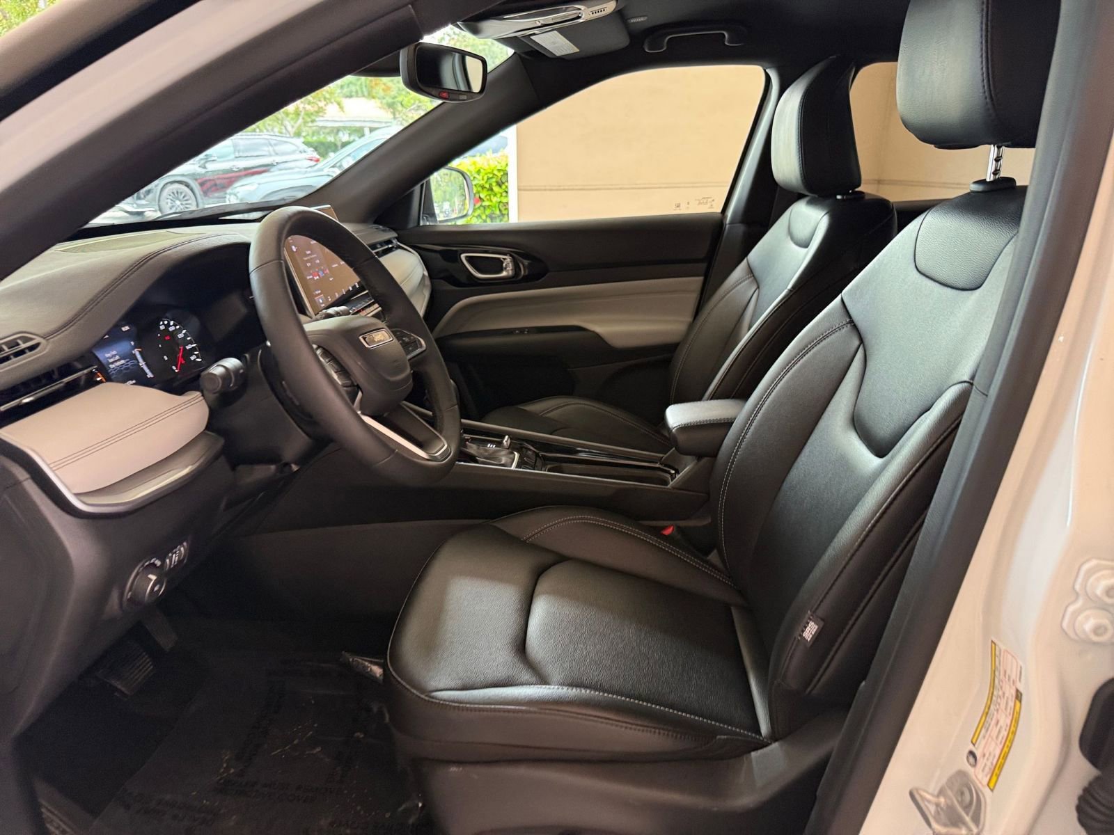 Thumbnail: 2025 Jeep Compass - 21