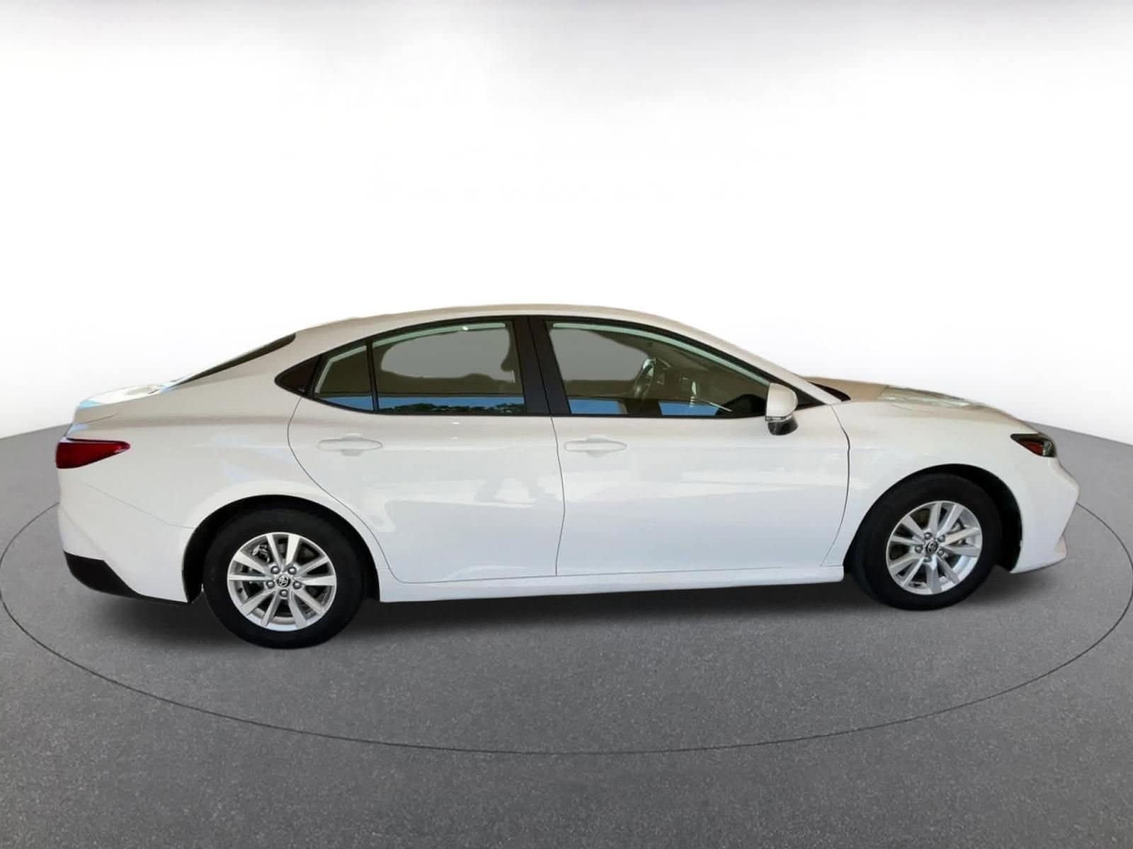 Thumbnail: 2025 Toyota Camry - 16