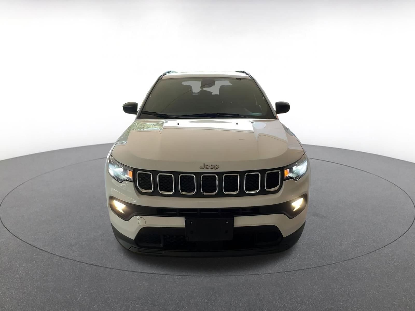 Thumbnail: 2023 Jeep Compass - 4