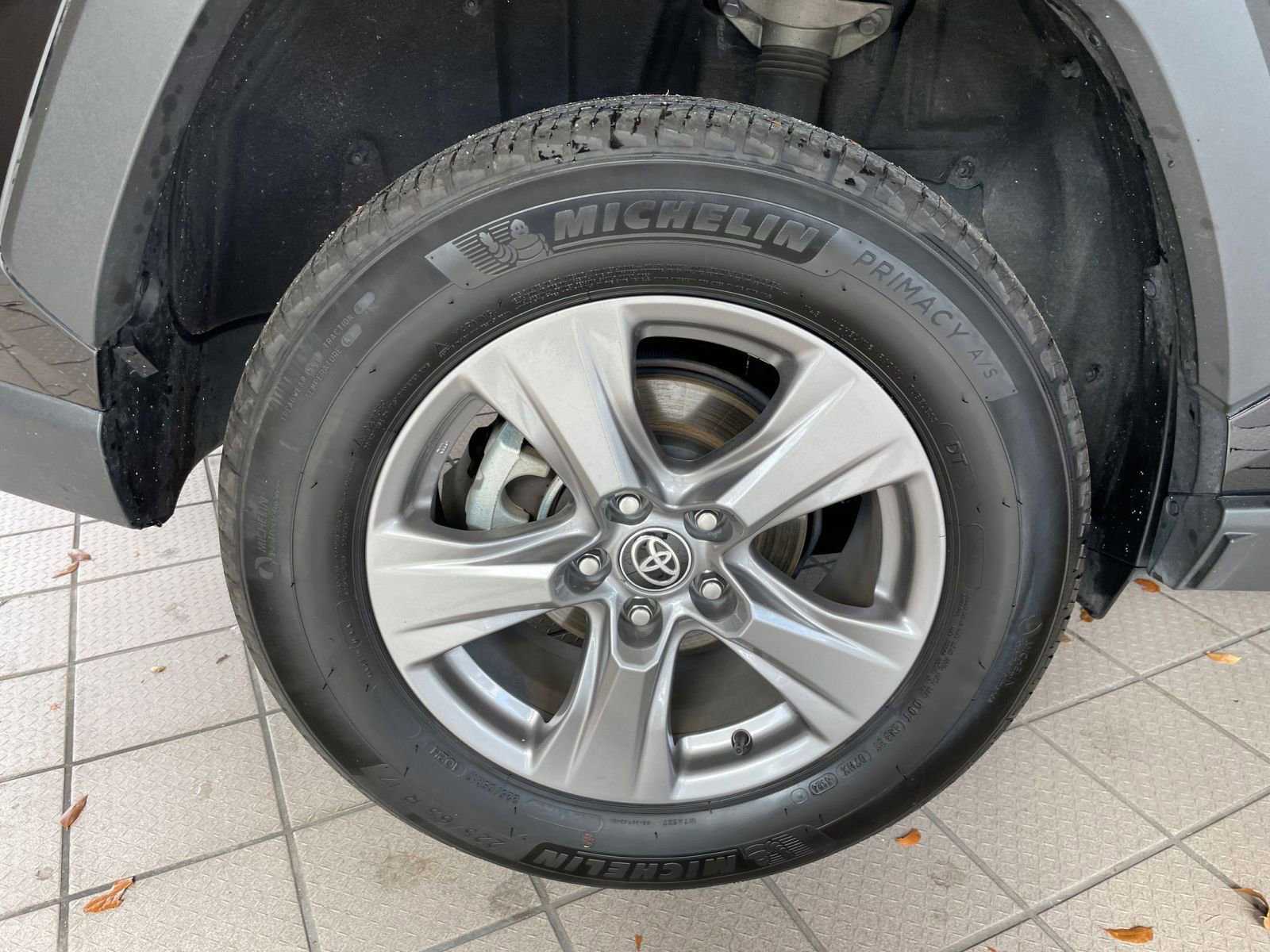 Thumbnail: 2025 Toyota RAV4 - 29