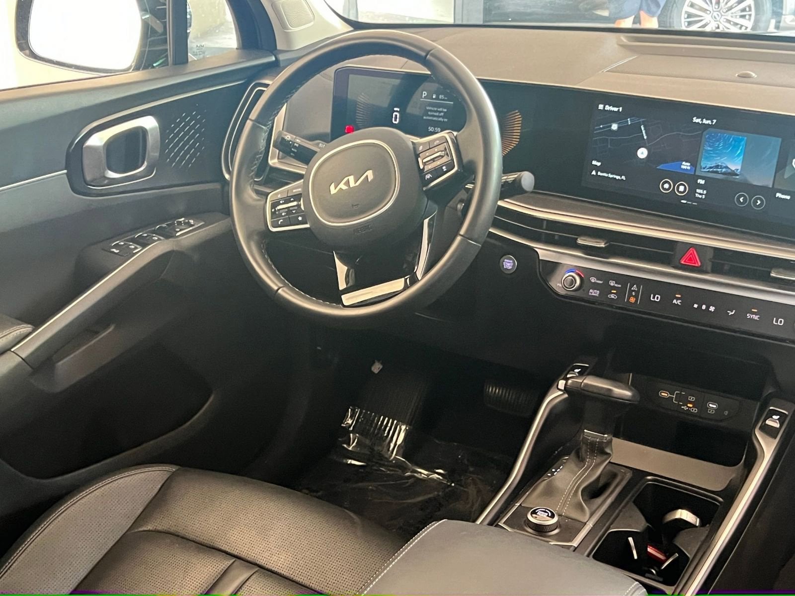 2024 Kia Sorento S 23