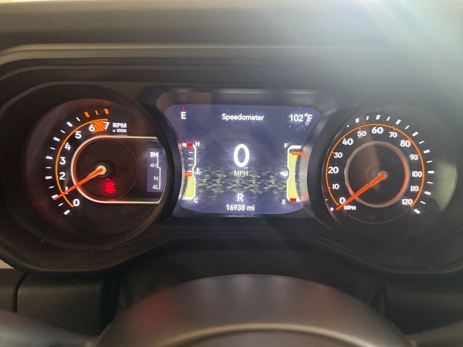 Thumbnail: 2025 Jeep Wrangler - 34