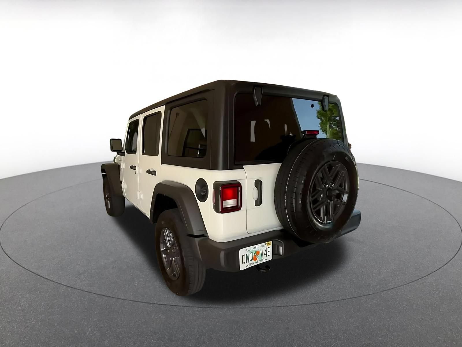 Thumbnail: 2025 Jeep Wrangler - 9
