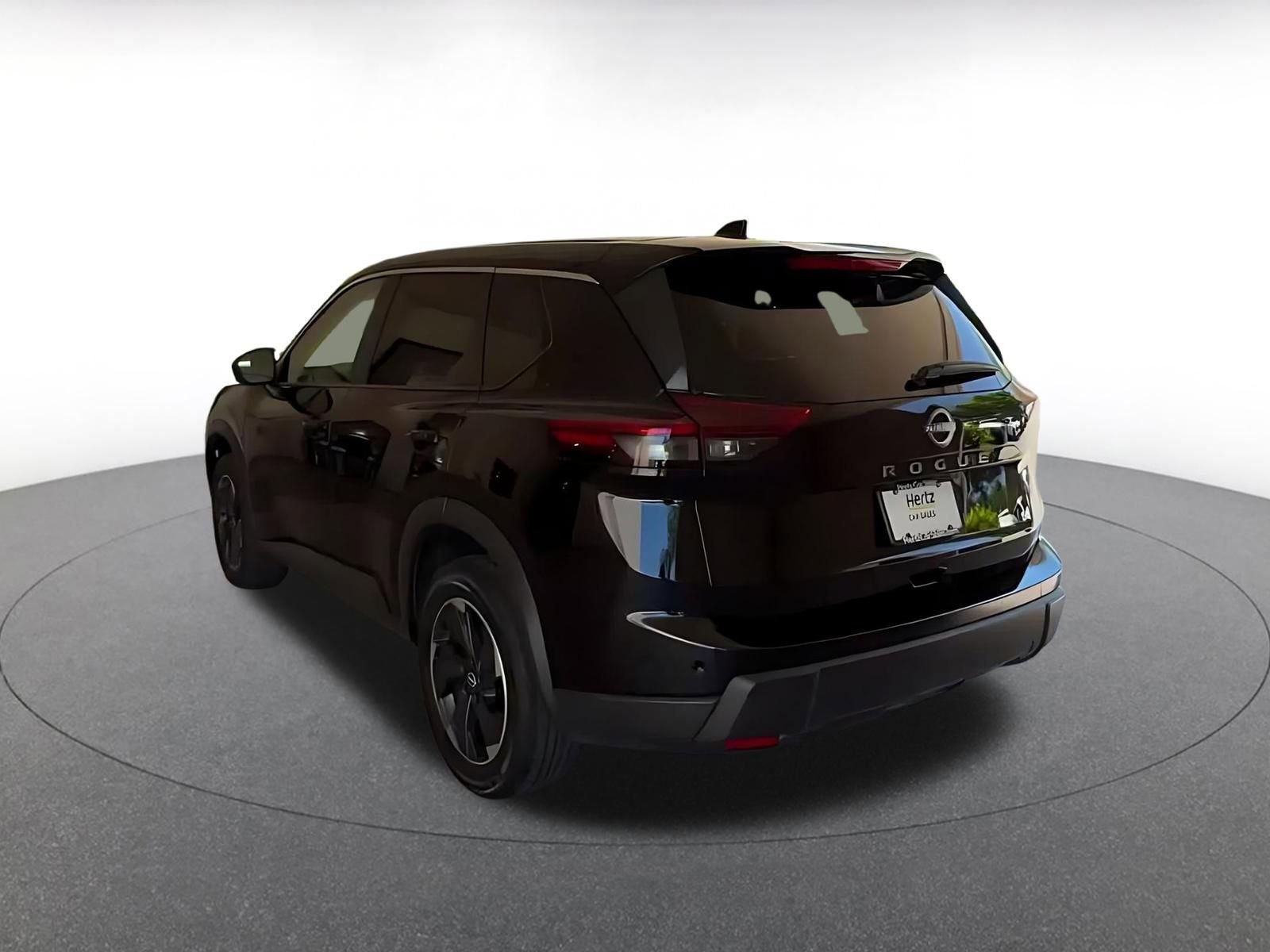 Thumbnail: 2025 Nissan Rogue - 10