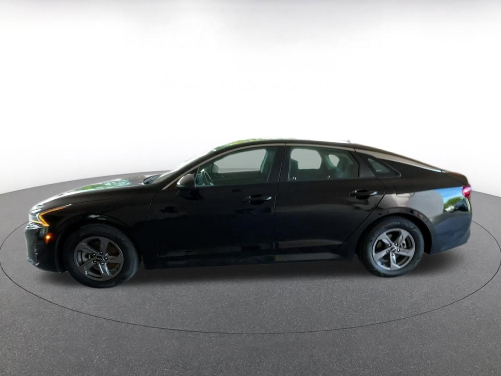 Thumbnail: 2023 Kia K5 - 6