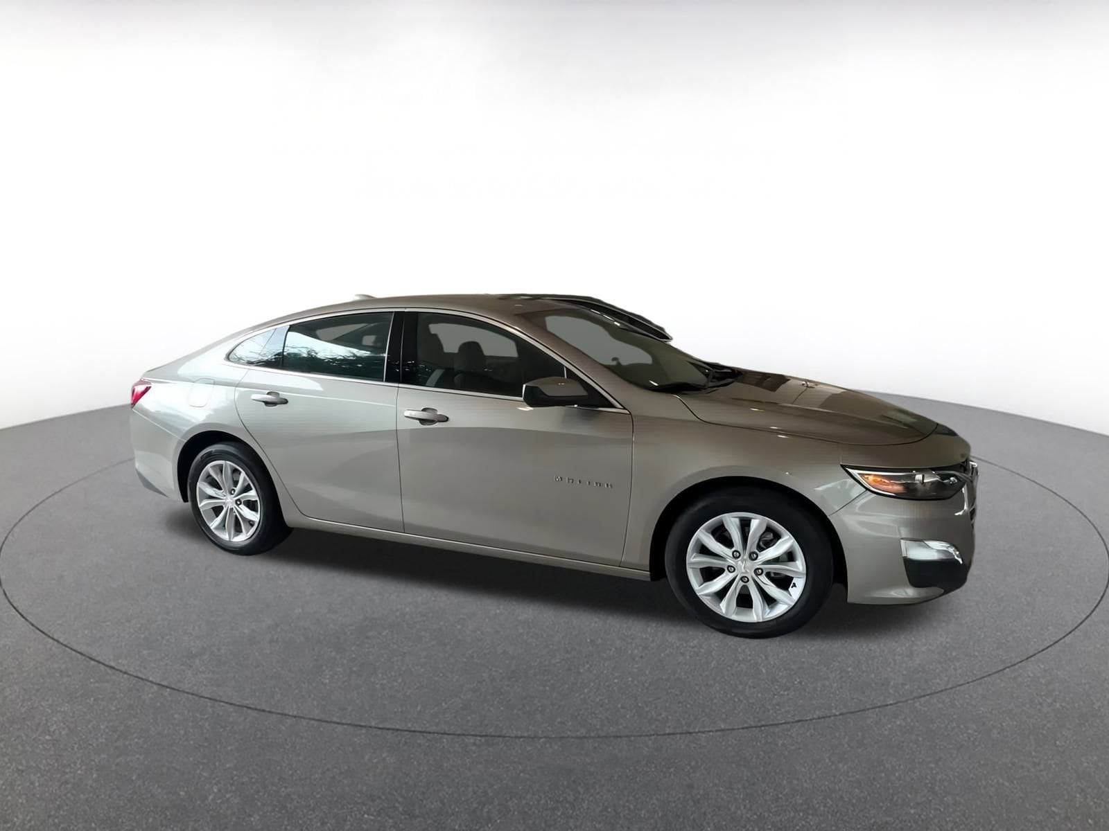 Thumbnail: 2024 Chevrolet Malibu - 2