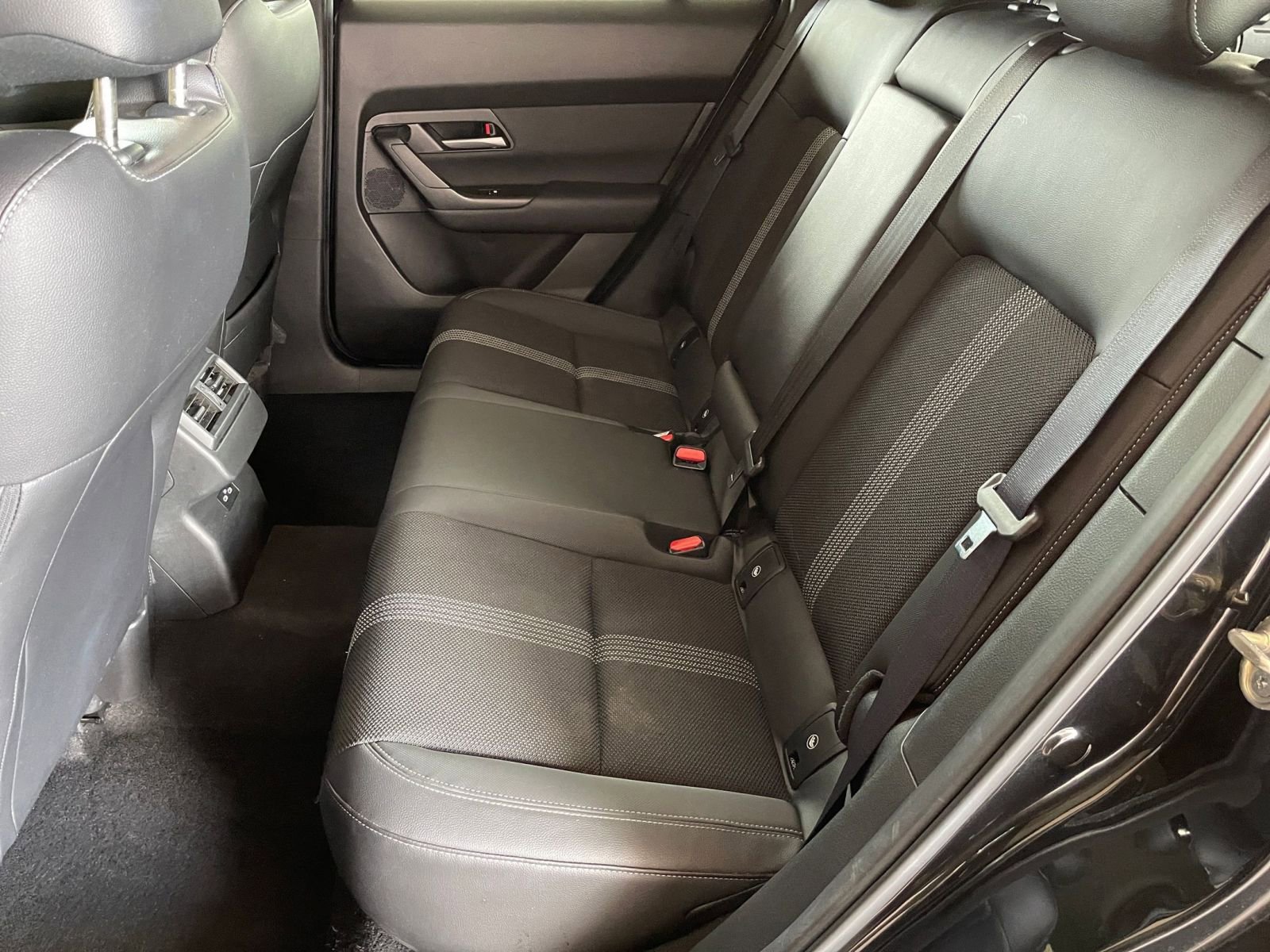 Thumbnail: 2025 Mazda CX-50 - 25