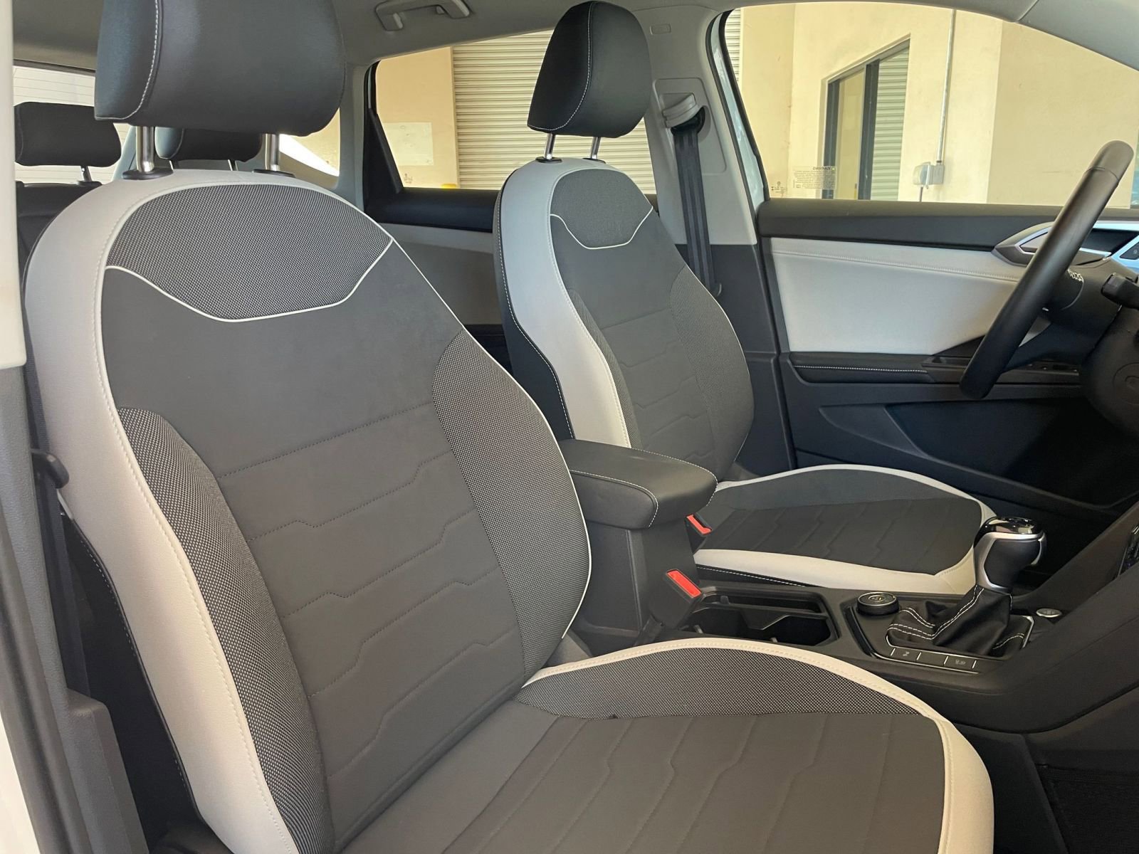 Thumbnail: 2025 Volkswagen Taos - 31