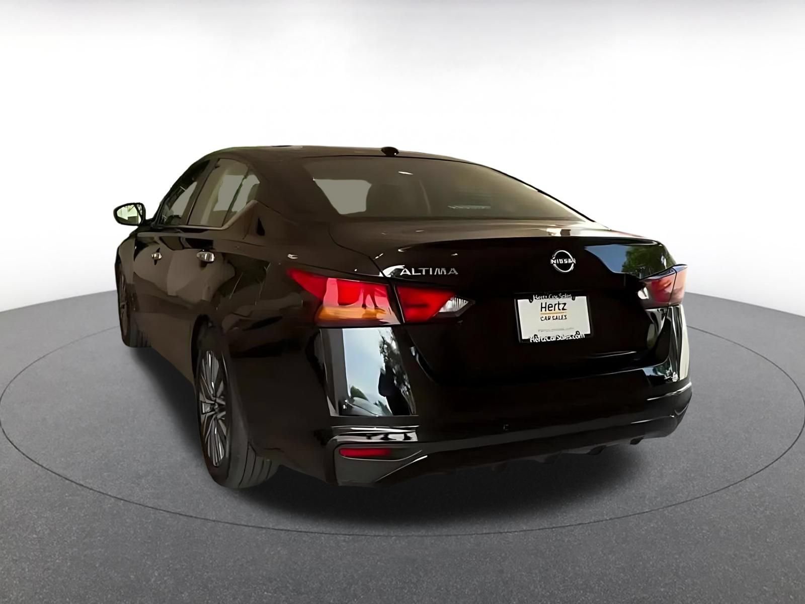 Thumbnail: 2025 Nissan Altima - 10