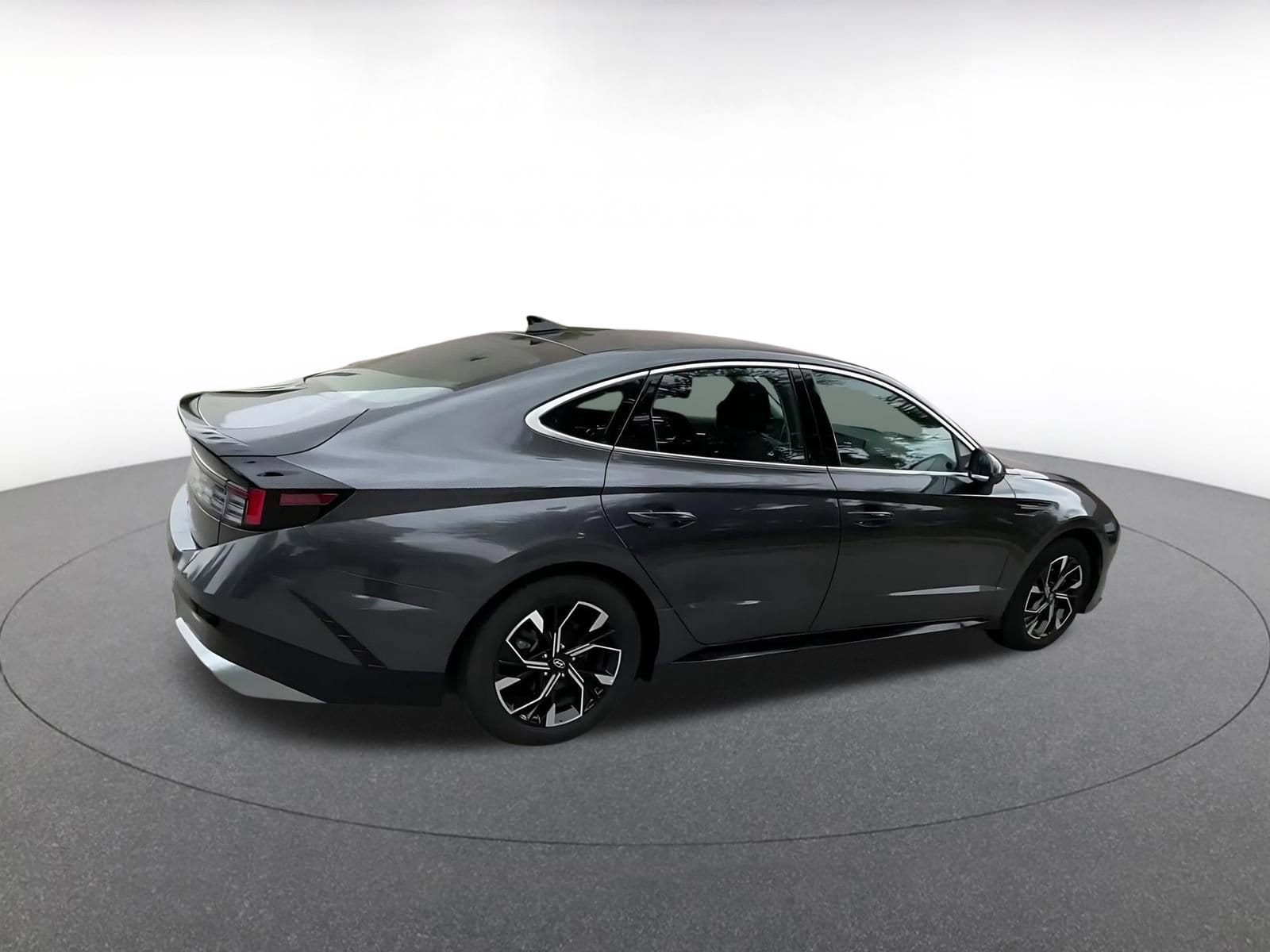 Thumbnail: 2025 Hyundai Sonata - 15