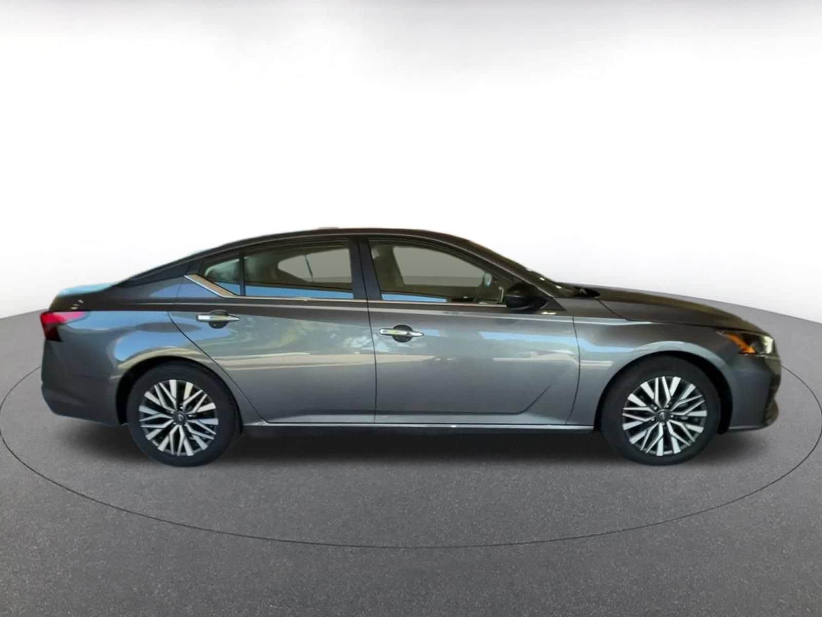 Thumbnail: 2025 Nissan Altima - 15