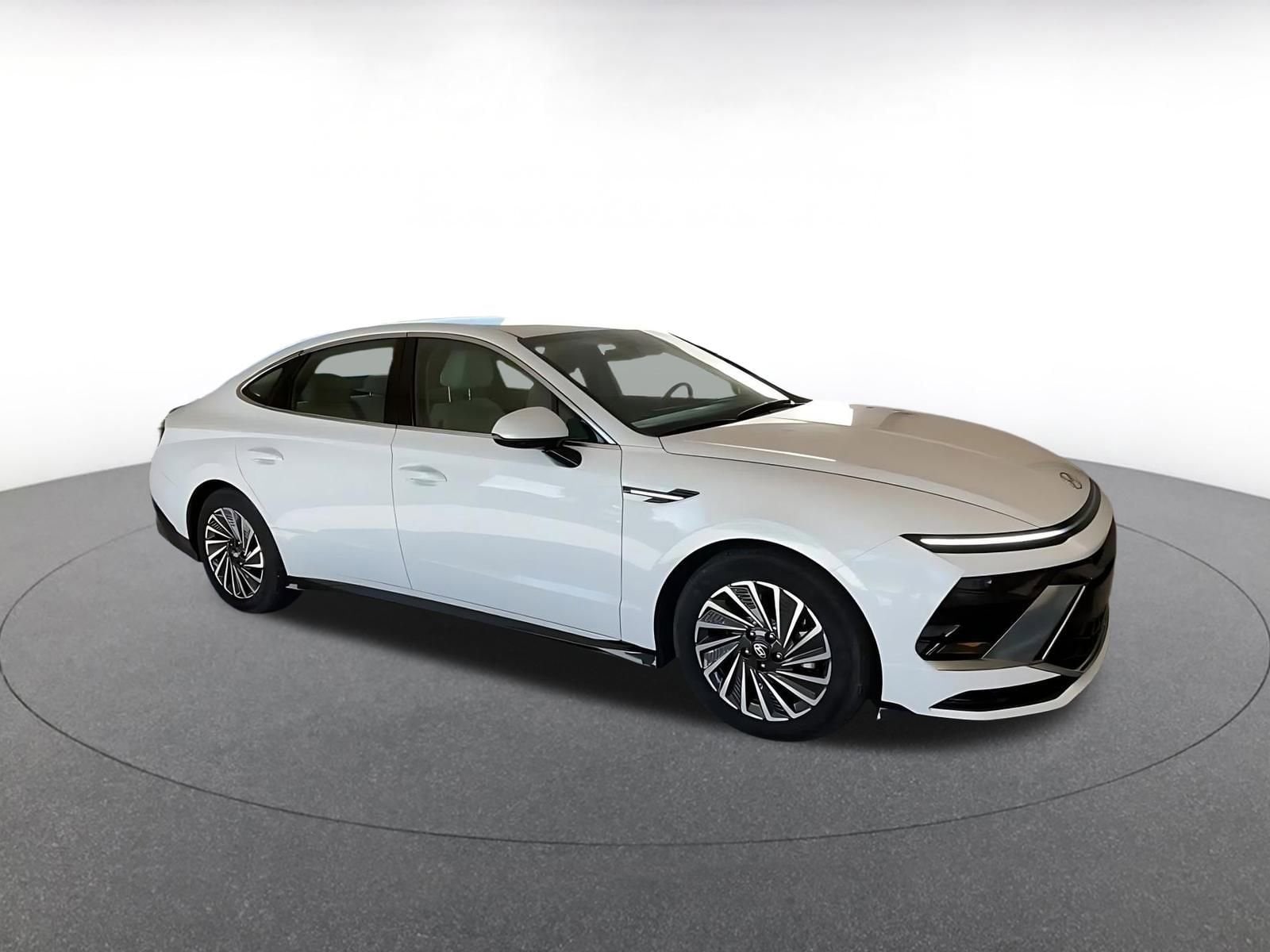 Thumbnail: 2025 Hyundai Sonata - 2