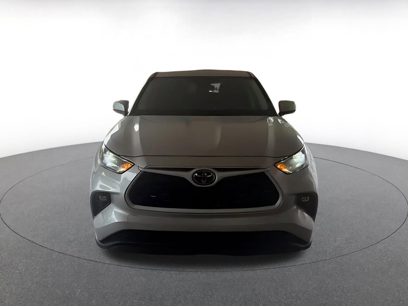 Thumbnail: 2025 Toyota Highlander - 11