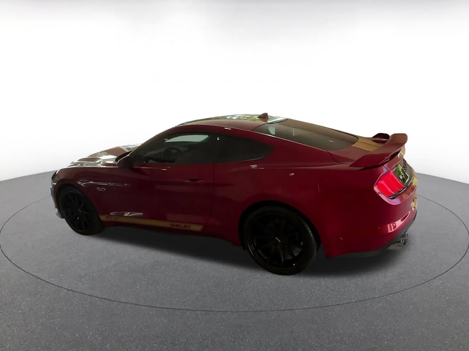 Thumbnail: 2022 Ford Mustang - 5