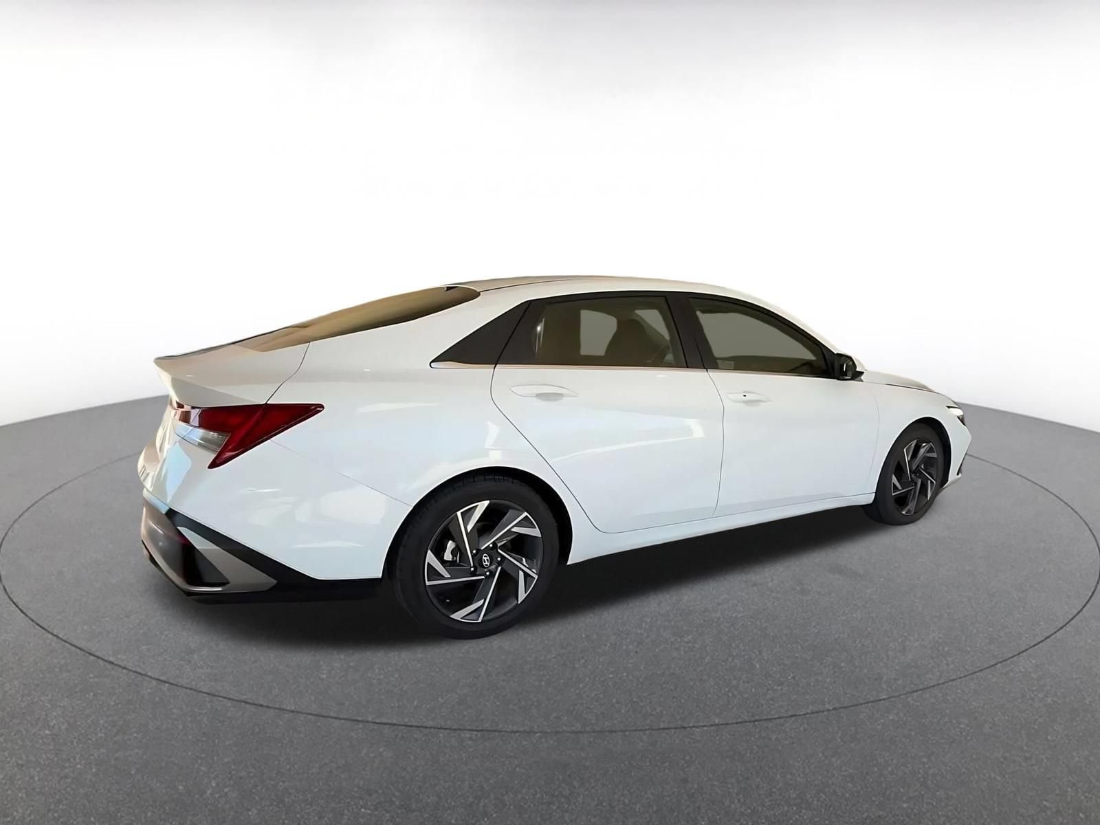 Thumbnail: 2025 Hyundai Elantra - 13