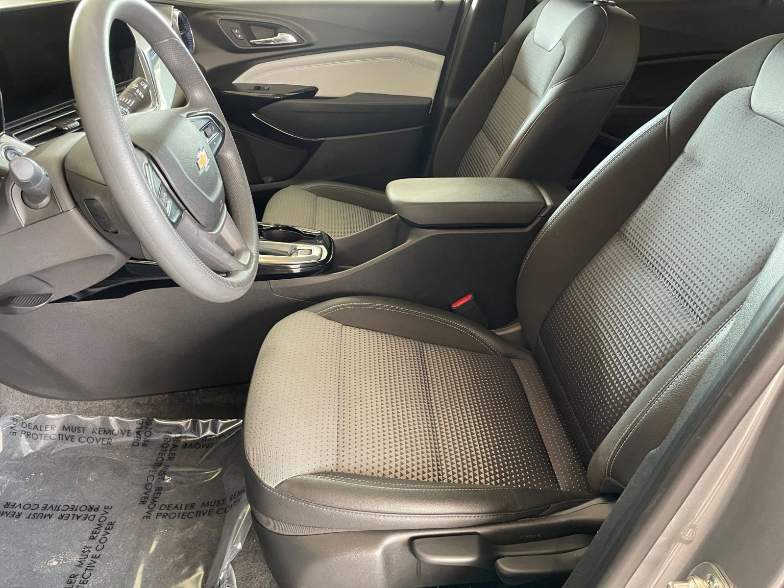 Thumbnail: 2025 Chevrolet Trax - 24